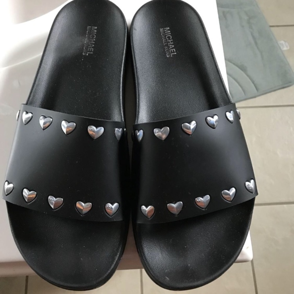 Michael kors slides